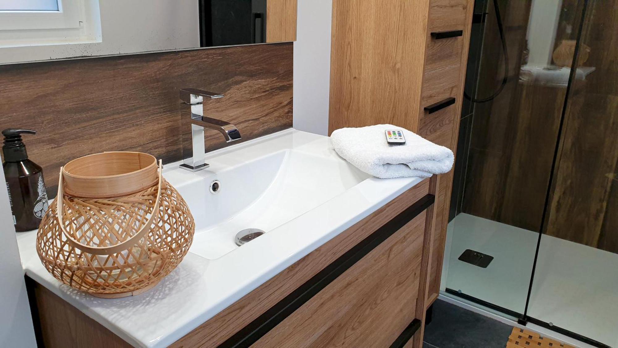 Gary Suite - Studio Cosy, Spa Et Jardin Privatif A 4 Min De Cambrai Awoingt Eksteriør billede