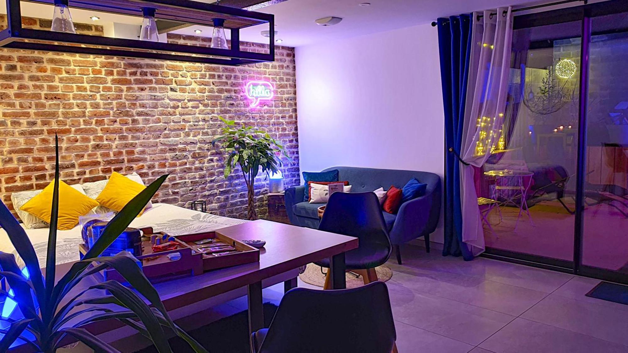 Gary Suite - Studio Cosy, Spa Et Jardin Privatif A 4 Min De Cambrai Awoingt Eksteriør billede